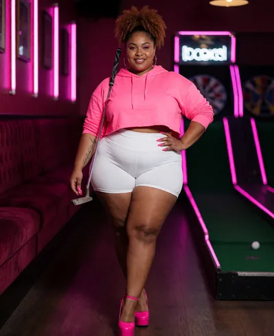 Kamaria, 27